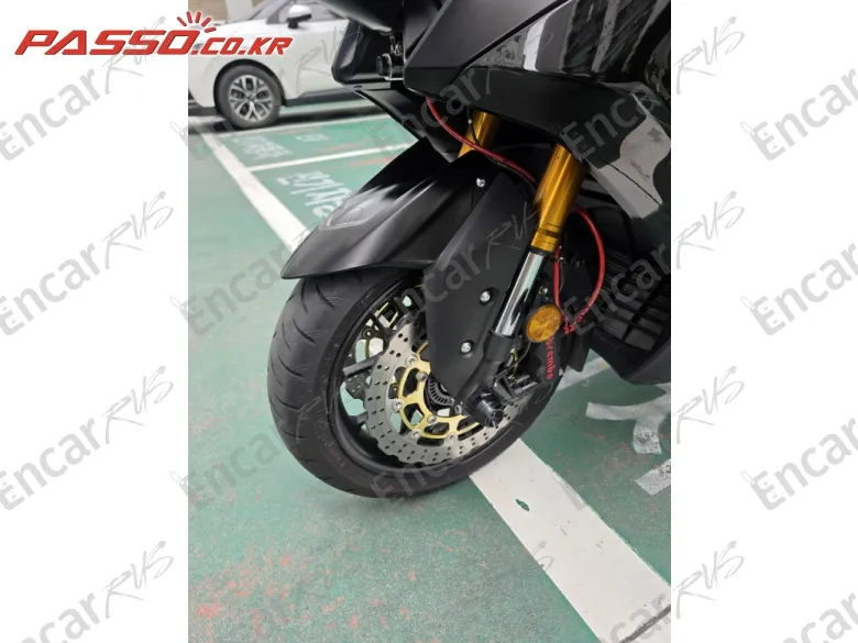 Yamaha T Max 560 - фото 5