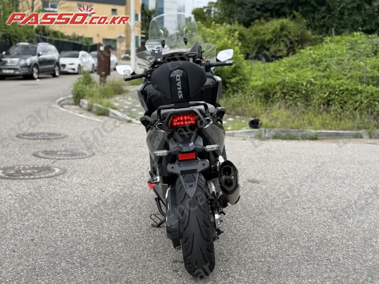 Honda Forza 750 - фото 2