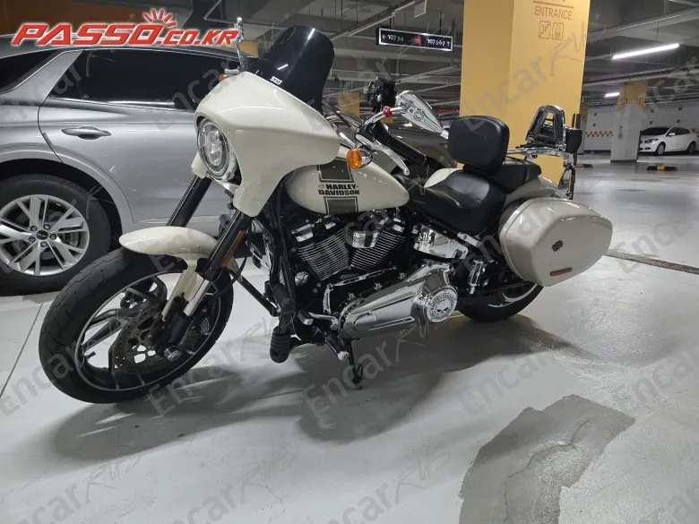 Harley-Davidson Sport Glide - фото 1