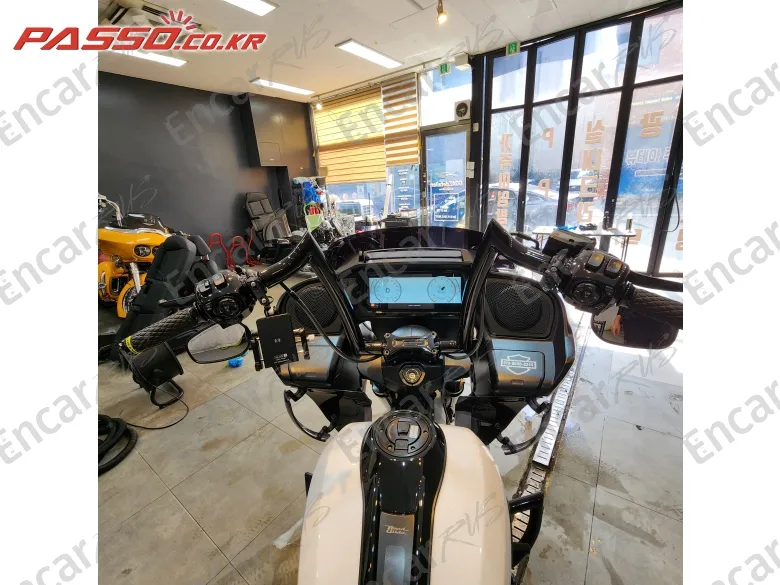 HARLEY-DAVIDSON ROAD GLIDE ST - фото 3