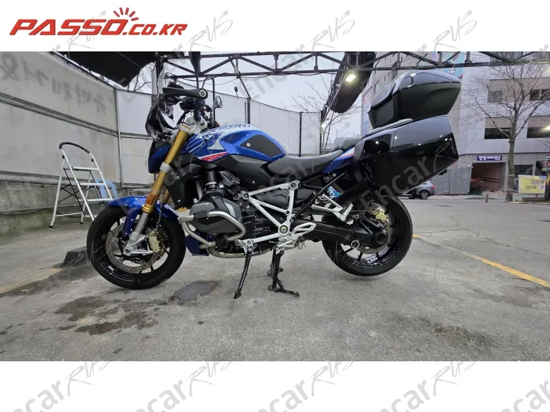 Bmw R 1250 R - фото 1