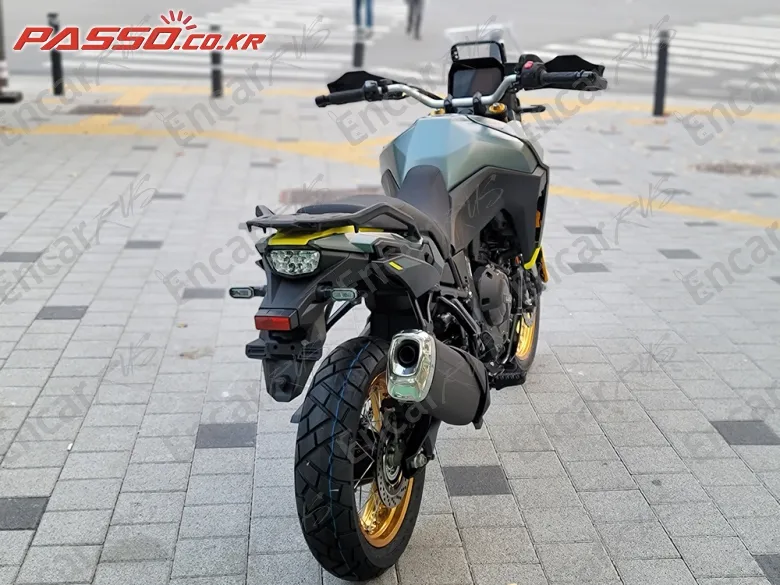 Suzuki V Strom 800 De - фото 2