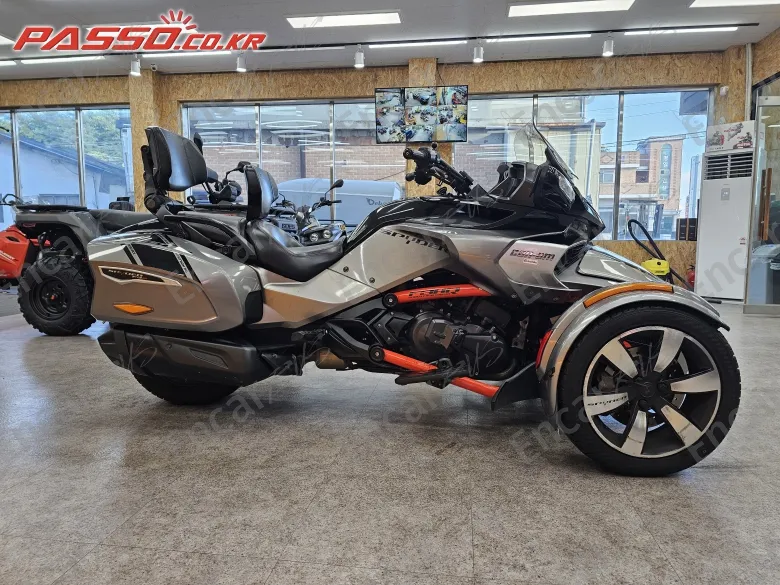 BRP Can-Am Spyder F3 T - фото 0