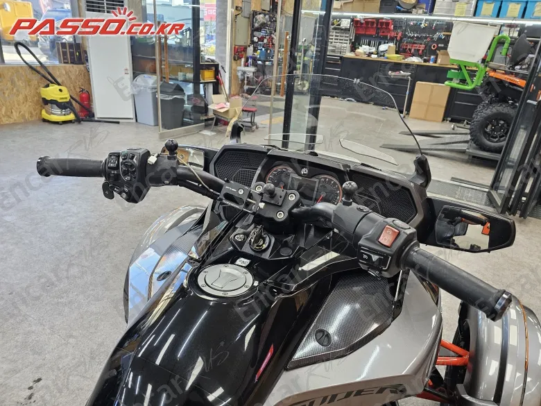 BRP Can-Am Spyder F3 T - фото 3