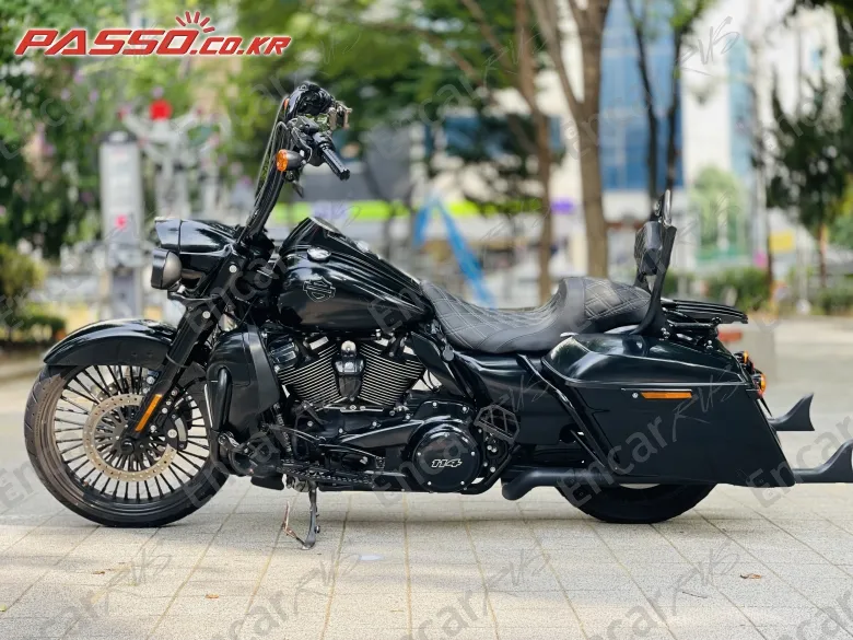 Harley-Davidson Road King Special - фото 1
