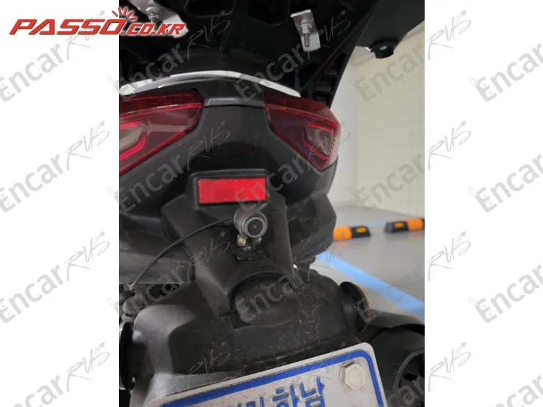 YAMAHA X MAX 300 ABS - фото 2