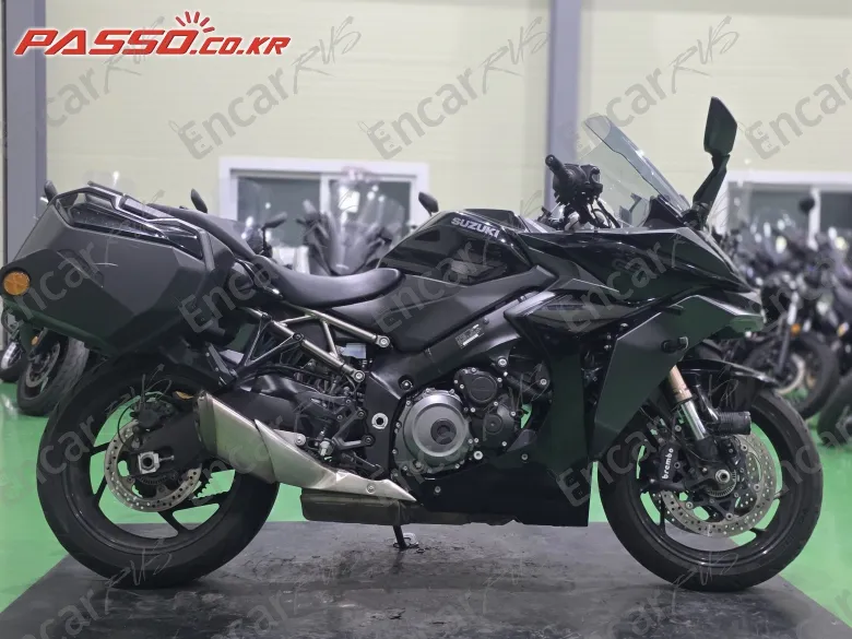 SUZUKI GSX S 1000 GT - фото 0