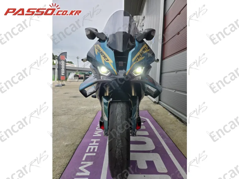BMW S 1000 RR - фото 1