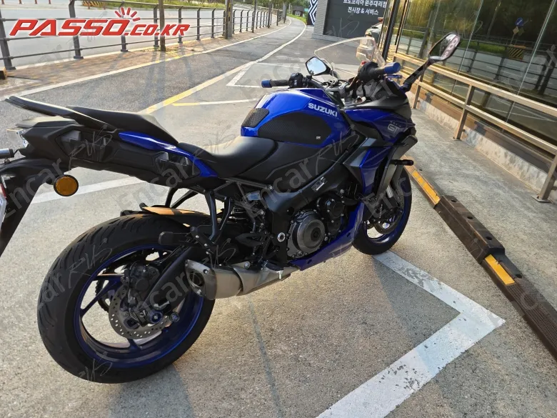 SUZUKI GSX S 1000 GT - фото 0