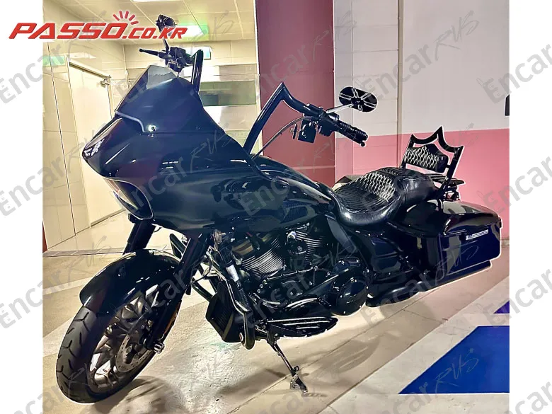 HARLEY-DAVIDSON ROAD GLIDE ST - фото 1