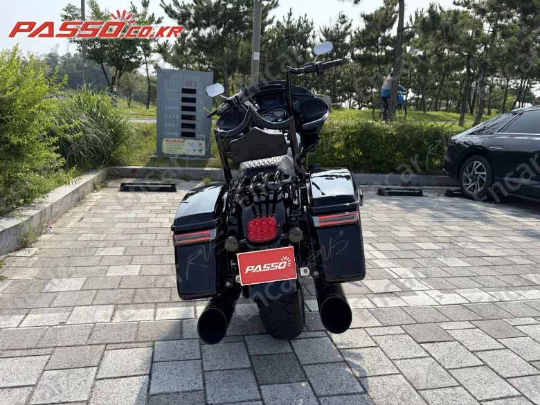 HARLEY-DAVIDSON ROAD GLIDE ST - фото 2