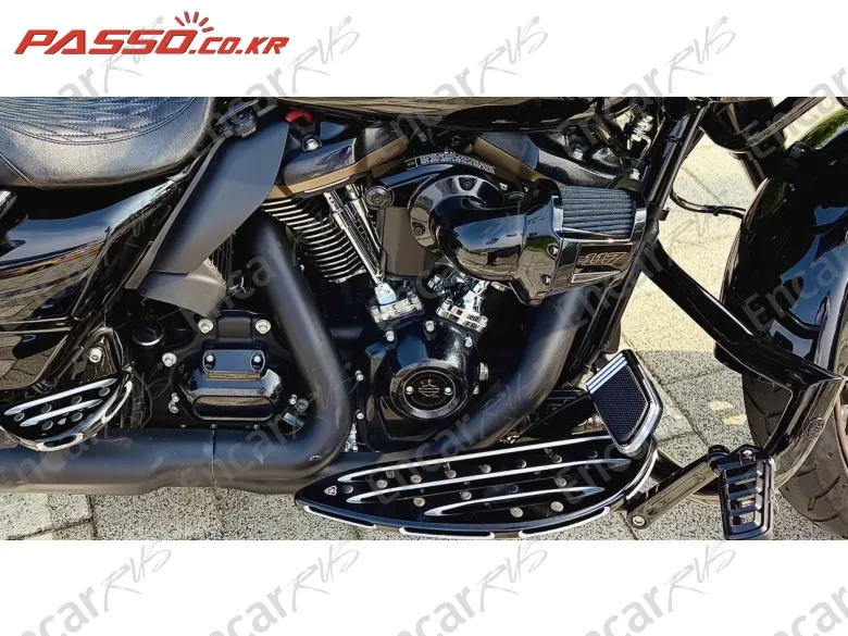 HARLEY-DAVIDSON ROAD GLIDE ST - фото 4