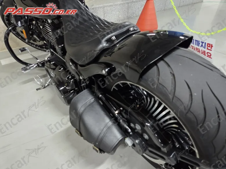 HARLEY-DAVIDSON BREAKOUT - фото 5