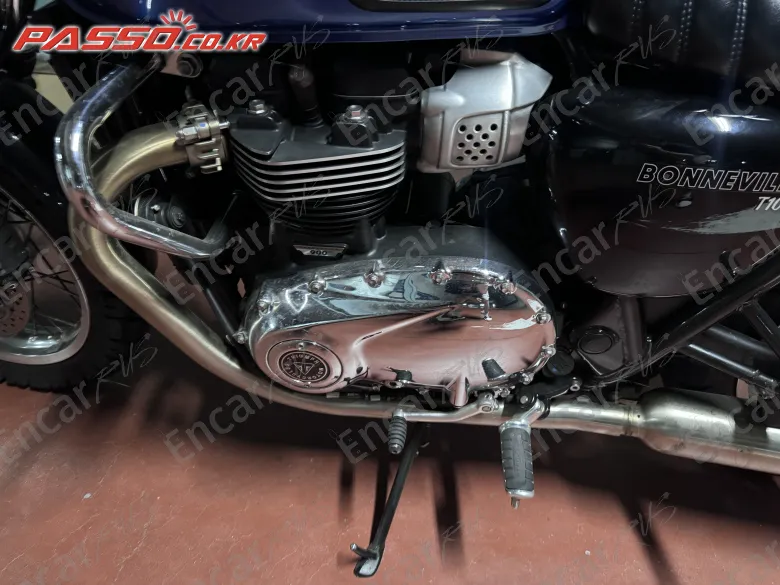 Triumph Bonneville T100 - фото 4