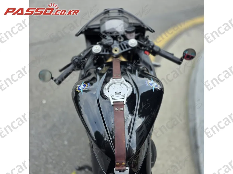 MV Agusta Superveloce 800 - фото 3