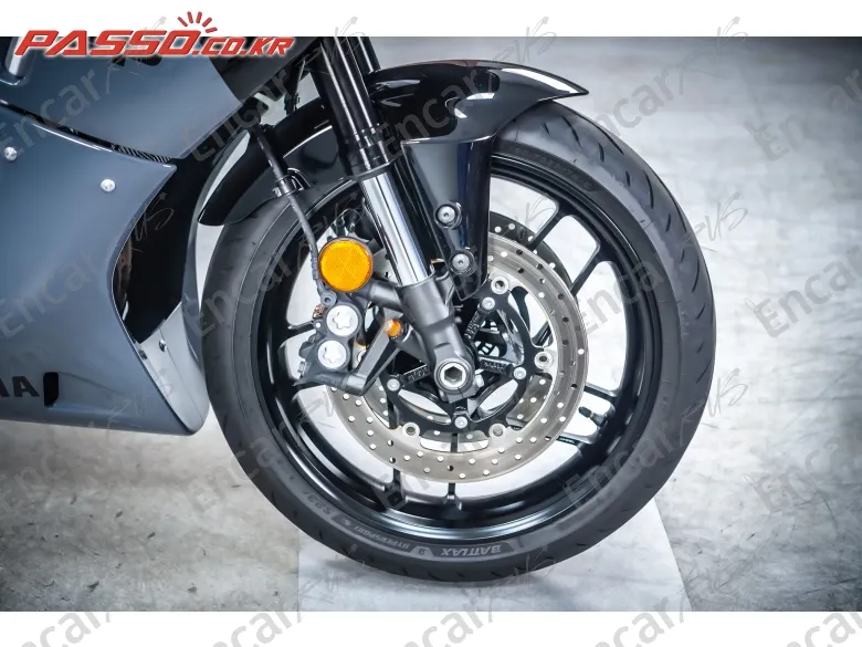 Yamaha XSR 900 GP - фото 5