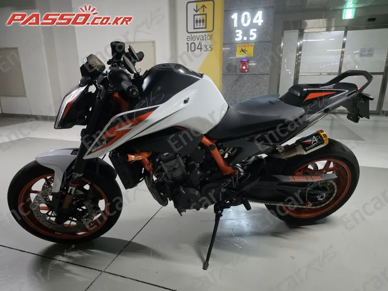 KTM 890 DUKE R - фото 1