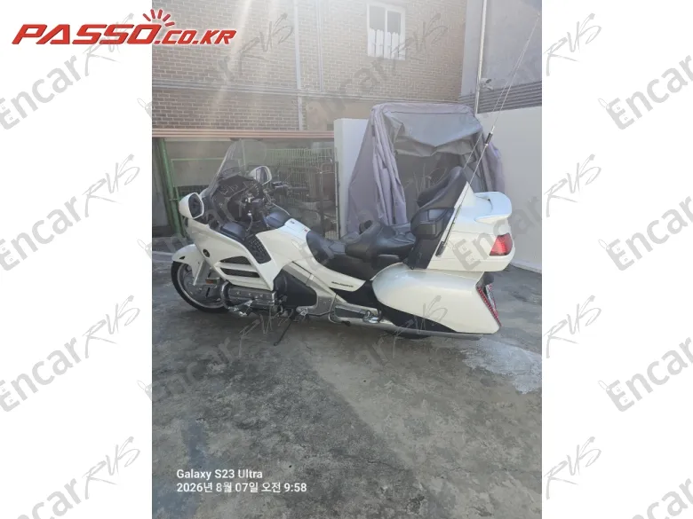 HONDA GOLDWING 1800 - фото 1