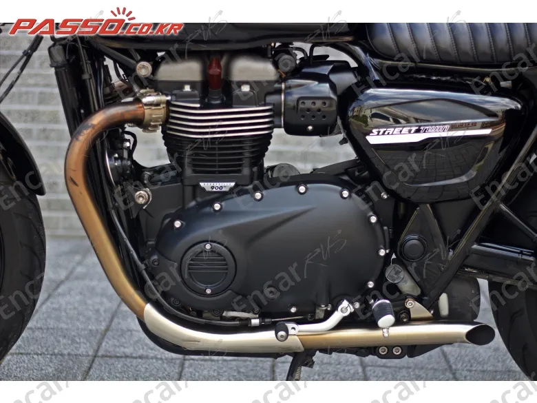 TRIUMPH STREET TWIN - фото 5