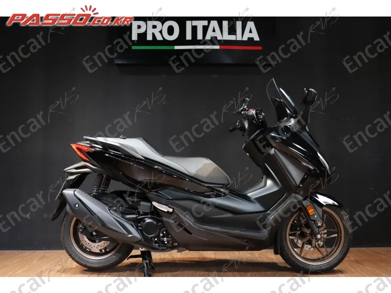 Honda Forza 350 - фото 0