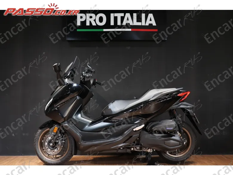 Honda Forza 350 - фото 1