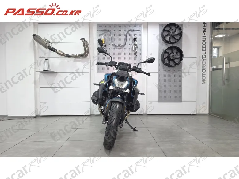 Bmw R 1300 R - фото 2