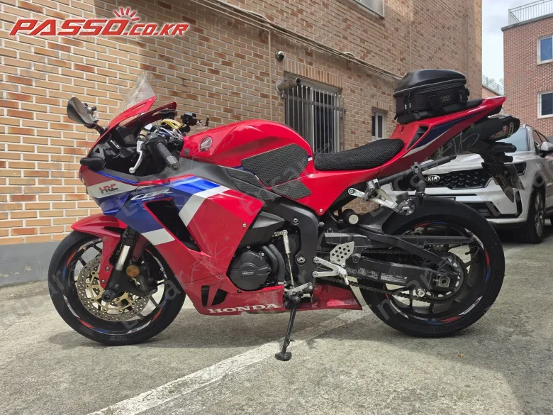 Honda CBR 600 RR - фото 1