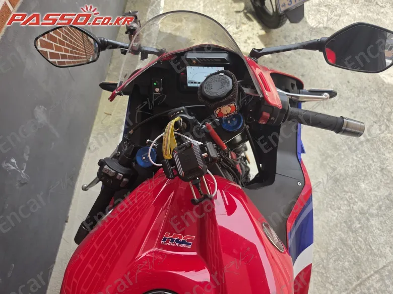 Honda CBR 600 RR - фото 2
