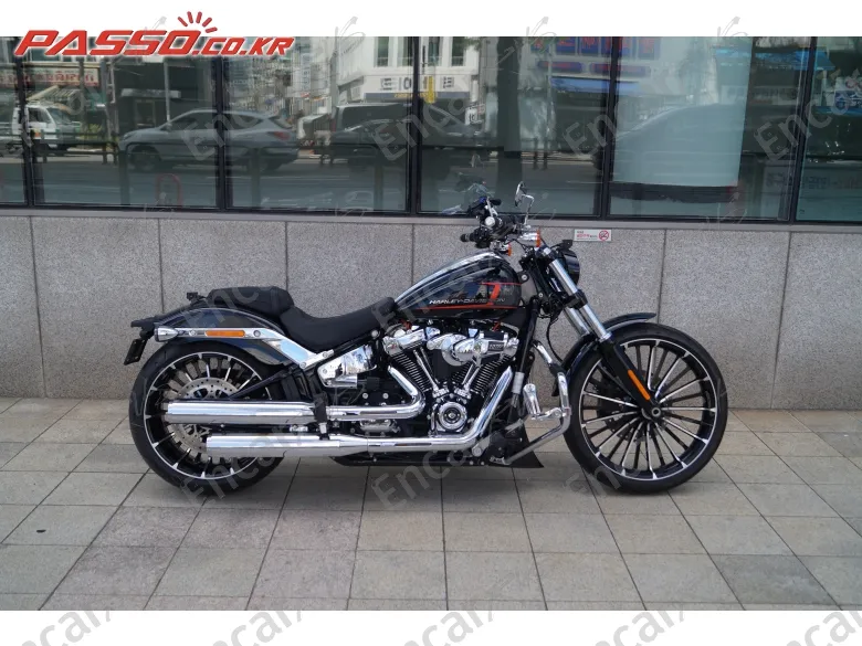 Harley-Davidson Breakout 117 - фото 0