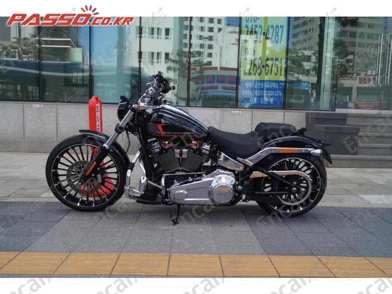Harley-Davidson Breakout 117 - фото 1