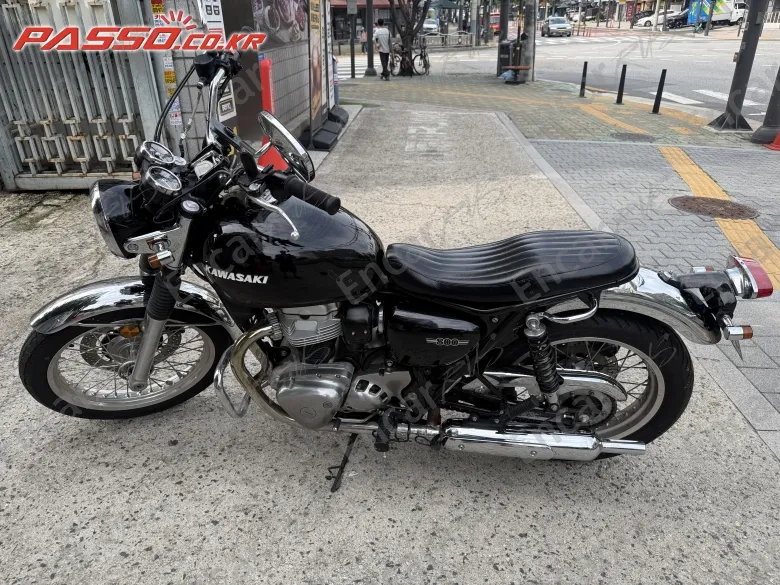 Kawasaki W 800 - фото 1