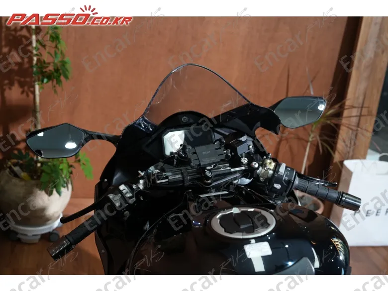Kawasaki ZX 10 R ABS - фото 3