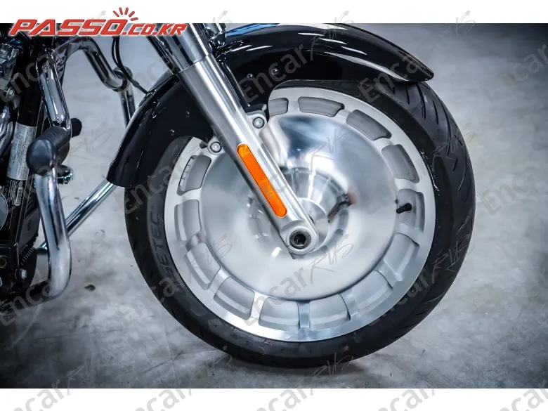 HARLEY-DAVIDSON FAT BOY 114 - фото 5