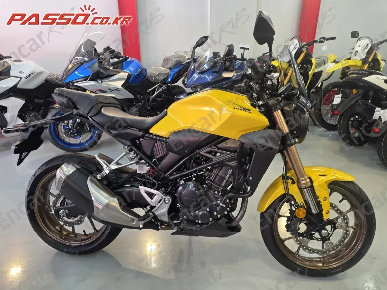 Honda CB 300 R - фото 0