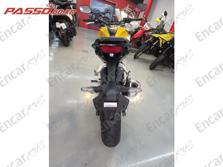 Honda CB 300 R - фото 2