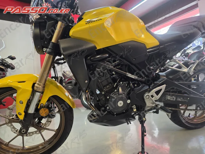 Honda CB 300 R - фото 4
