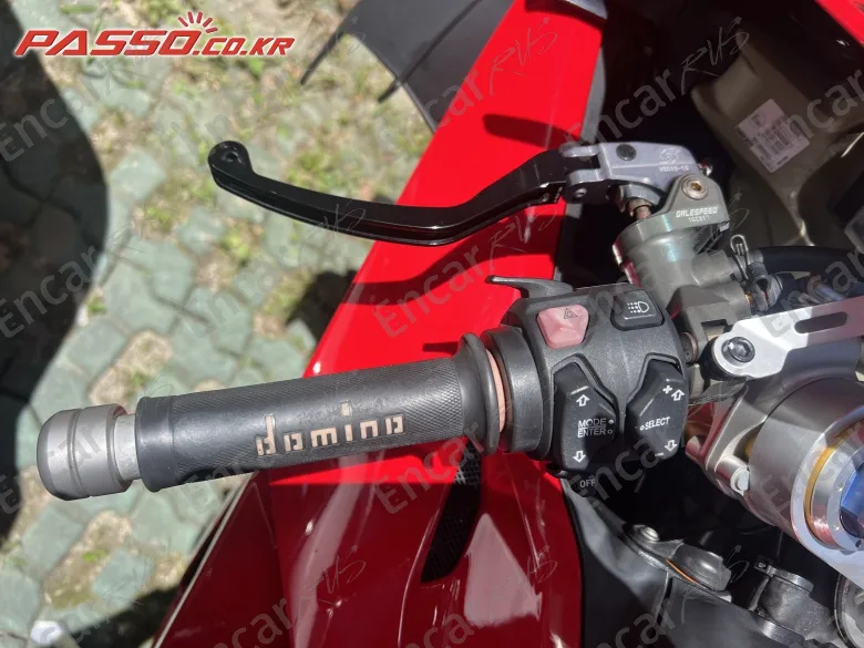 Ducati Panigale V4 S - фото 3