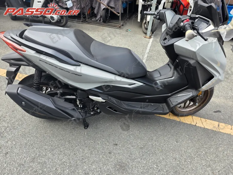 Honda Forza 350 - фото 0