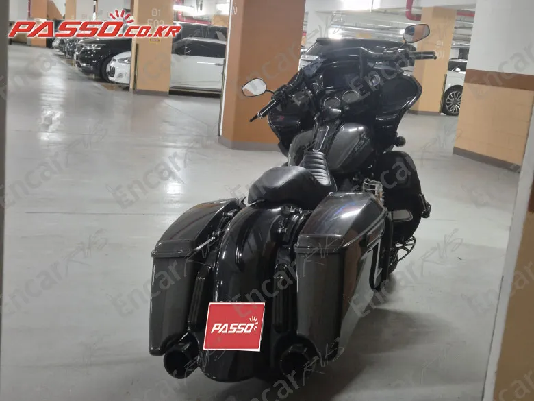 HARLEY-DAVIDSON ROAD GLIDE SPECIAL - фото 2