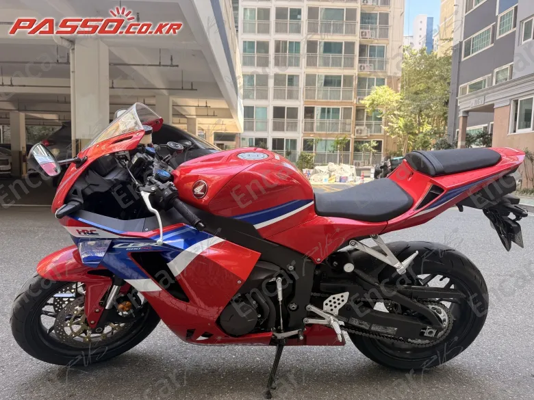 Honda CBR 600 RR - фото 1