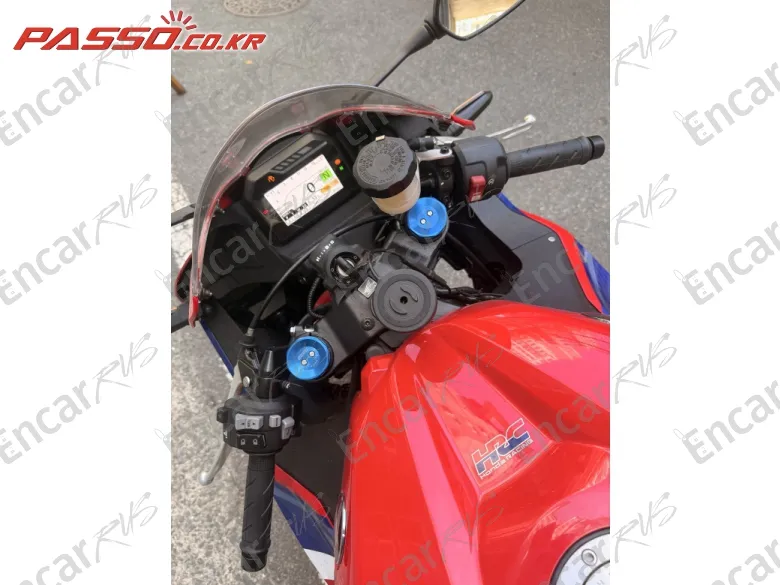 Honda CBR 600 RR - фото 3