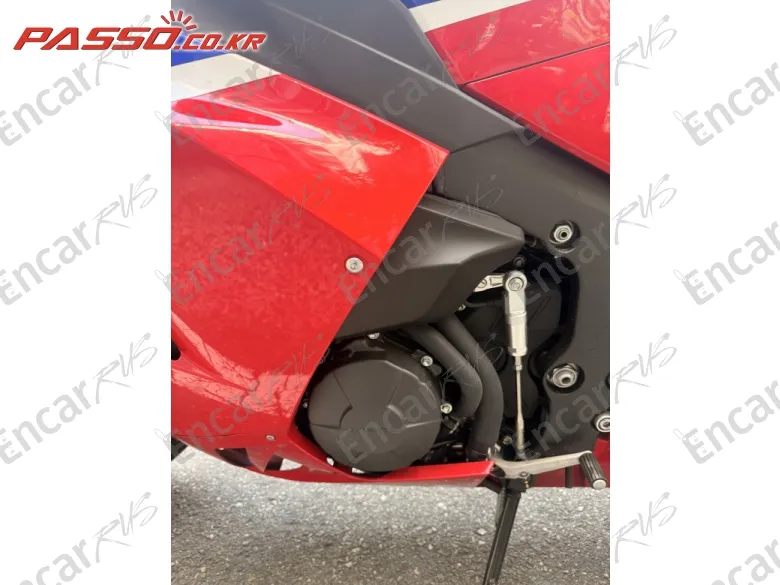 Honda CBR 600 RR - фото 4