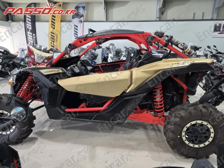 BRP CAN-AM MAVERICK MAX X RS TURBO 1000 - фото 1