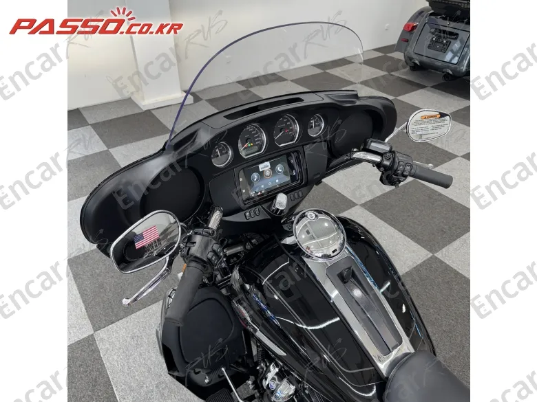 Harley-Davidson Flhtcutg Tri Glide Ultra Classic - фото 3