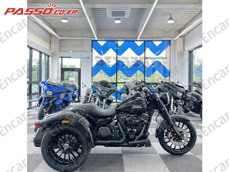 HARLEY-DAVIDSON FREEWHEELER - фото 0