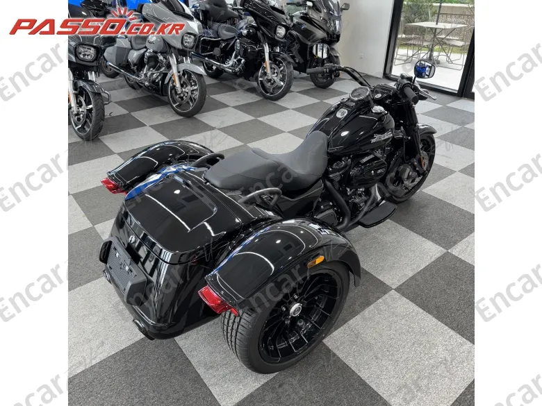 HARLEY-DAVIDSON FREEWHEELER - фото 2