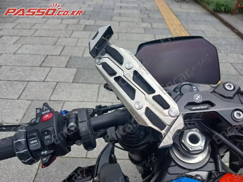 Bmw M 1000 R - фото 5