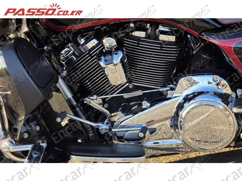 HARLEY-DAVIDSON ROAD GLIDE SPECIAL - фото 4