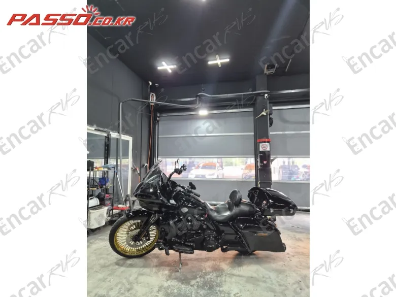 HARLEY-DAVIDSON ROAD GLIDE SPECIAL - фото 1