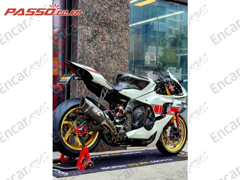 Yamaha Yzf R1 - фото 2